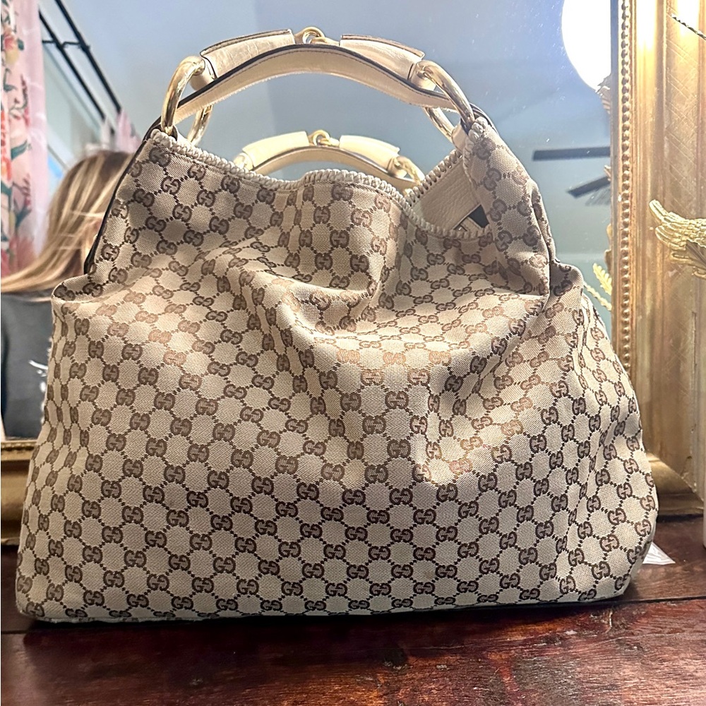 Gucci Large Horsebit Monogram Hobo Cream